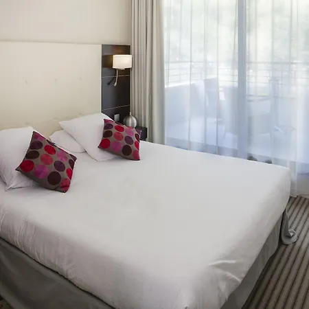 Mercure La Duranne Gare Tgv Экс-ан-Прованс