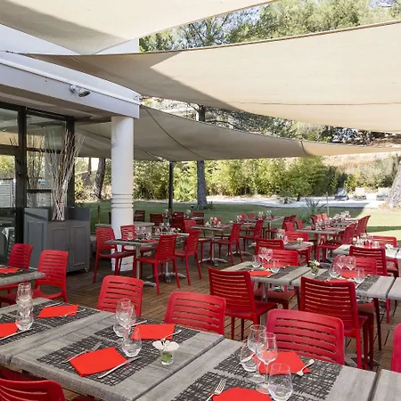 Отель Mercure La Duranne Gare Tgv