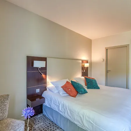 Отель Mercure La Duranne Gare Tgv Экс-ан-Прованс