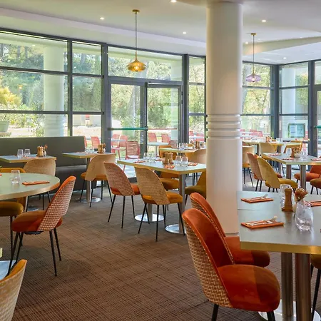 Mercure La Duranne Gare Tgv 4* Экс-ан-Прованс